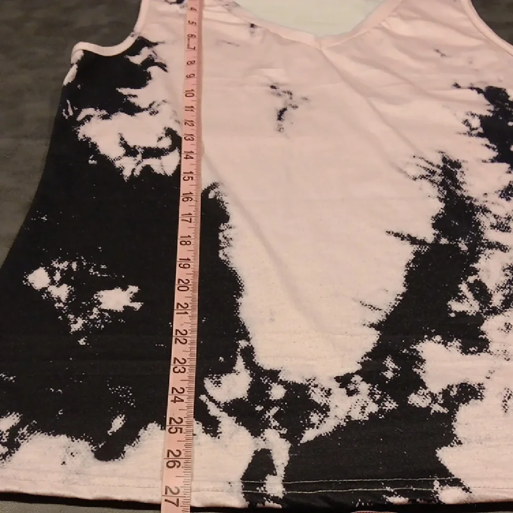 Women's Pink and Black Sleeveless Top - Picture 8 of 9